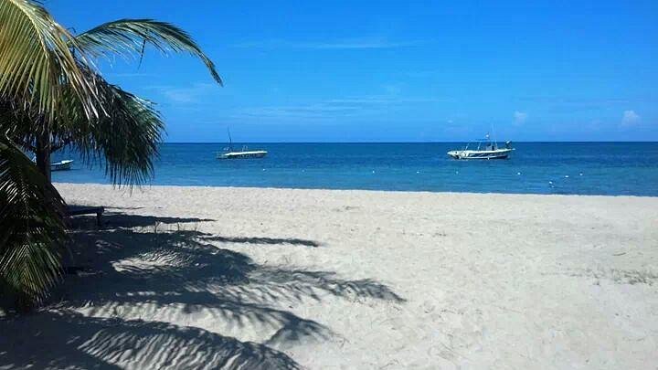 Salem Beach (Sharkies Beach)